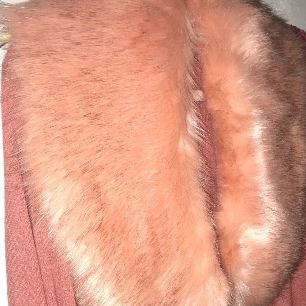 Beautiful soft shawl with matching fur collar